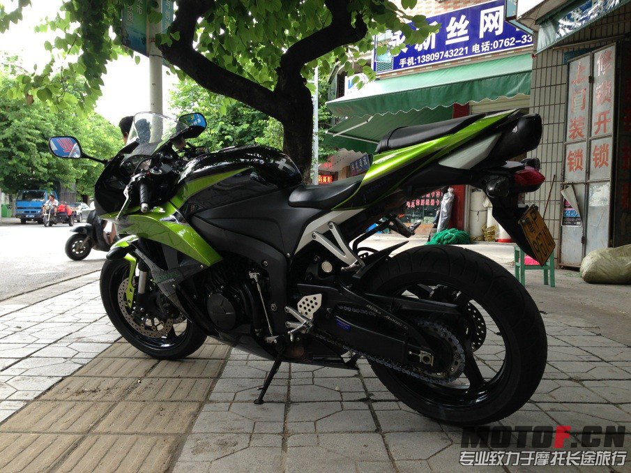 QQ图片20130725194532.jpg