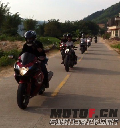 QQ图片20130729234409.jpg