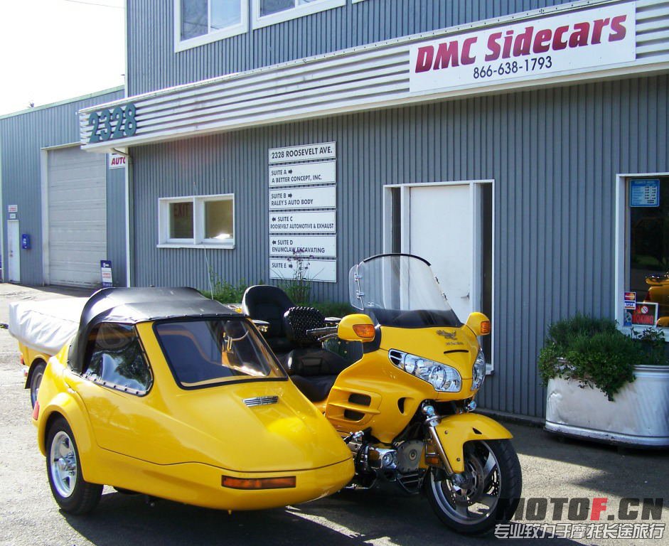 Goldwing-with-Daytona-for-Ken-Johannson-www1_看图王.jpg