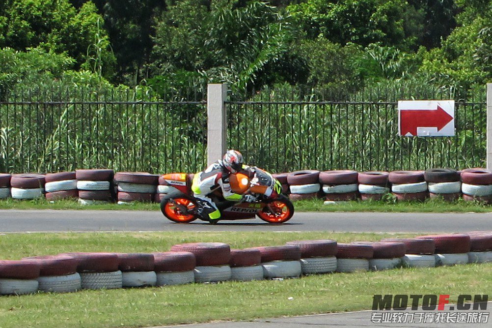 QQ图片20130802001533.jpg