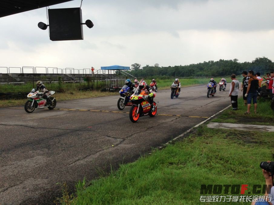 起跑一霎
