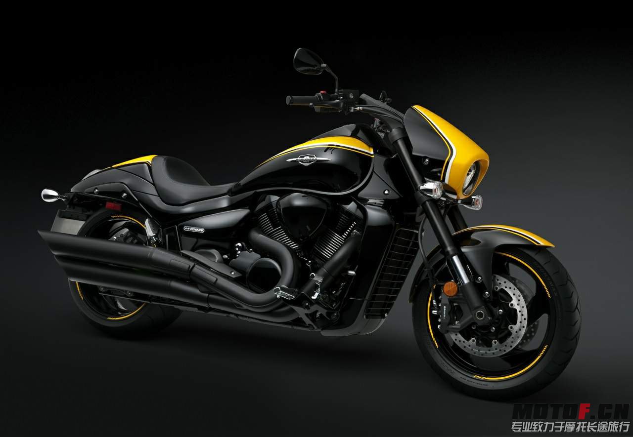Suzuki Boulevard M109R B.O.S.S.  1.jpg