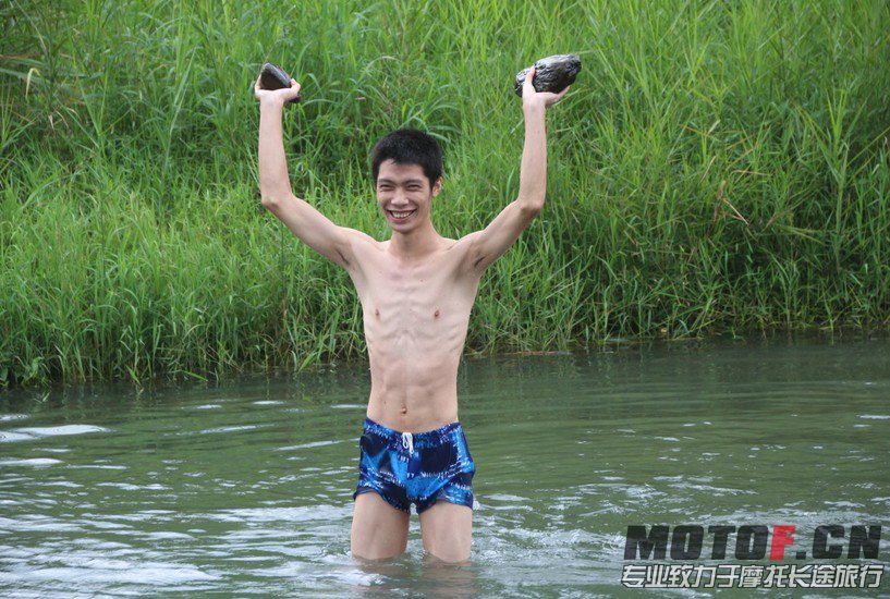 QQ图片20130803222903.jpg