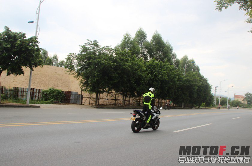 QQ图片20130803223210.jpg