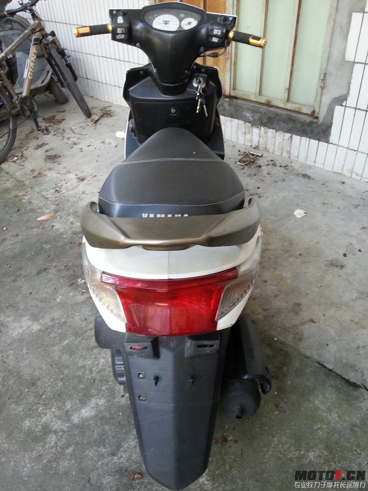 后.jpg