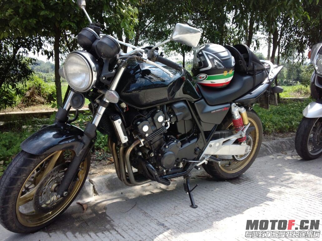 QQ图片20130813101604.jpg