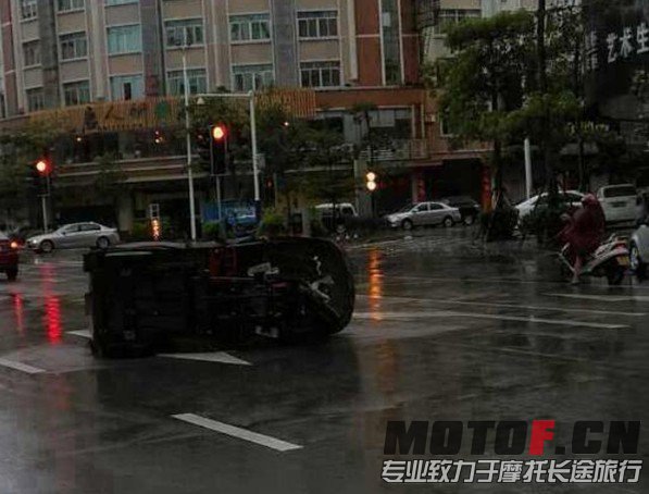 QQ图片20130814224622.jpg