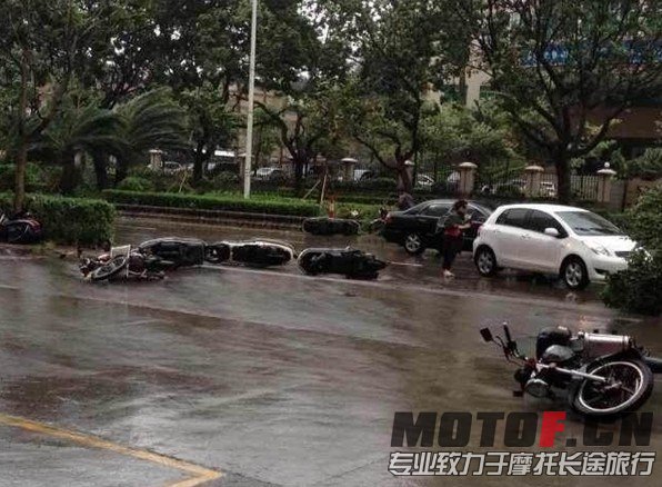 QQ图片20130814224820.jpg