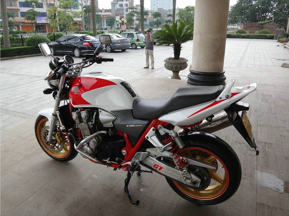 QQ图片20130818111301.jpg