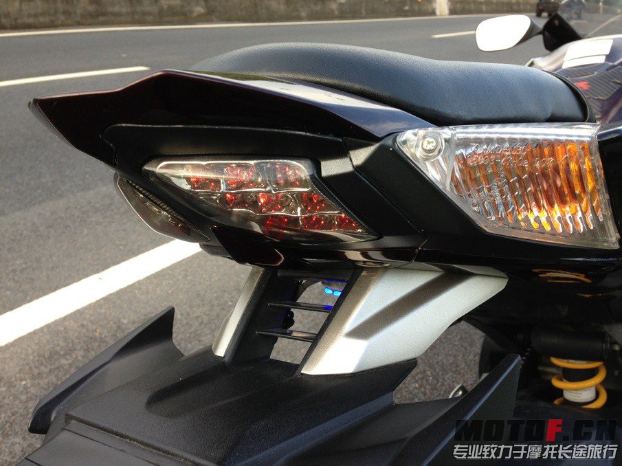 QQ图片20130819140721.jpg