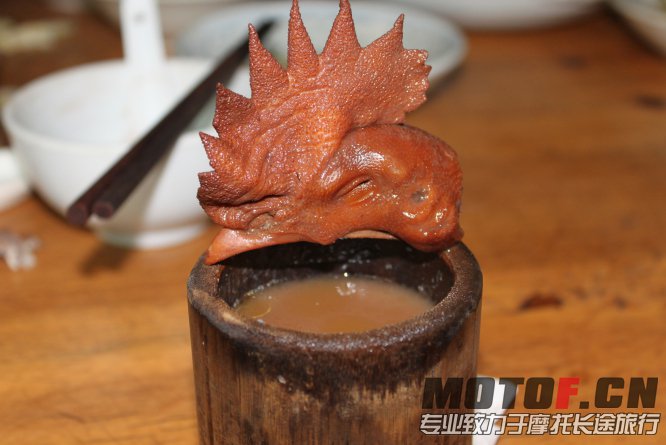 最后，来个鸡头！愿各位车友都像鸡冠一样，红红火火！