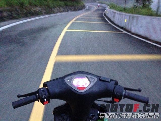 哟哟哟 下山咯~