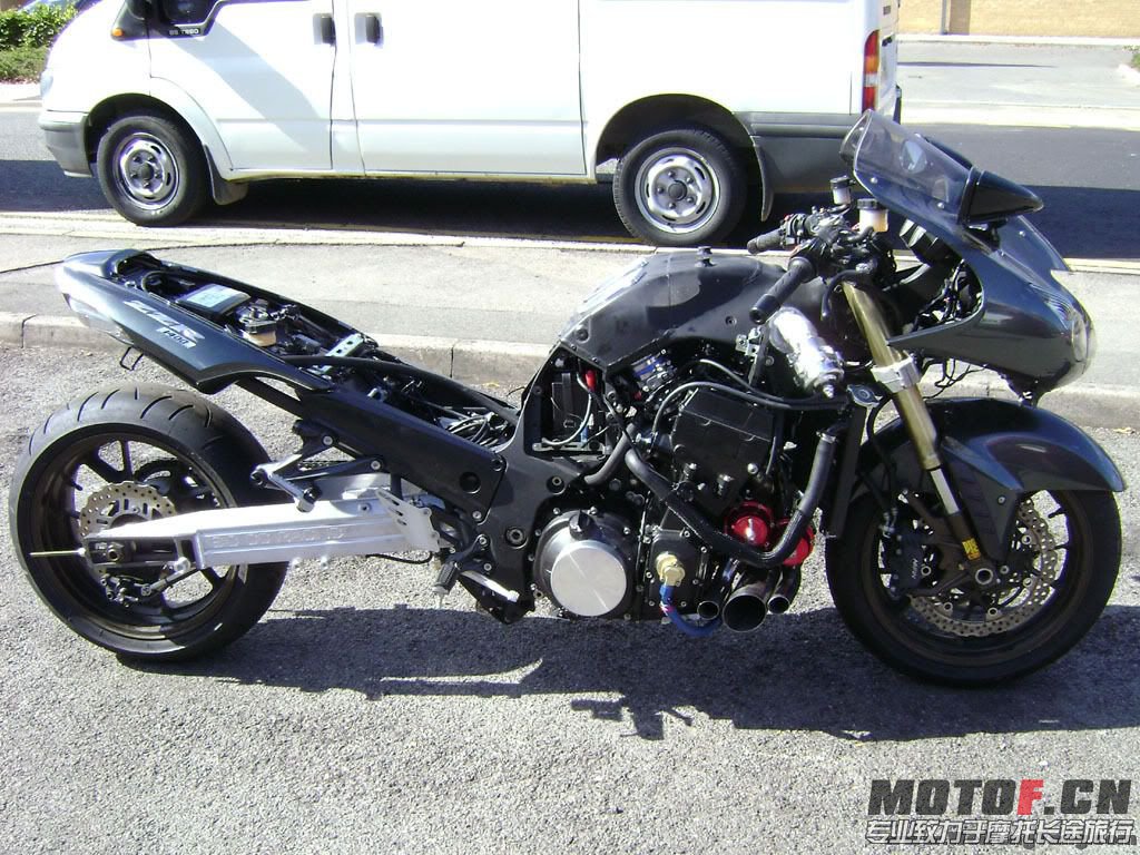 zzr14_3[1].jpg