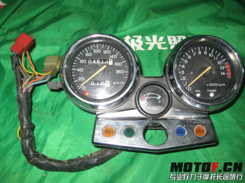 214652rm36o23322nx0ktm.jpg