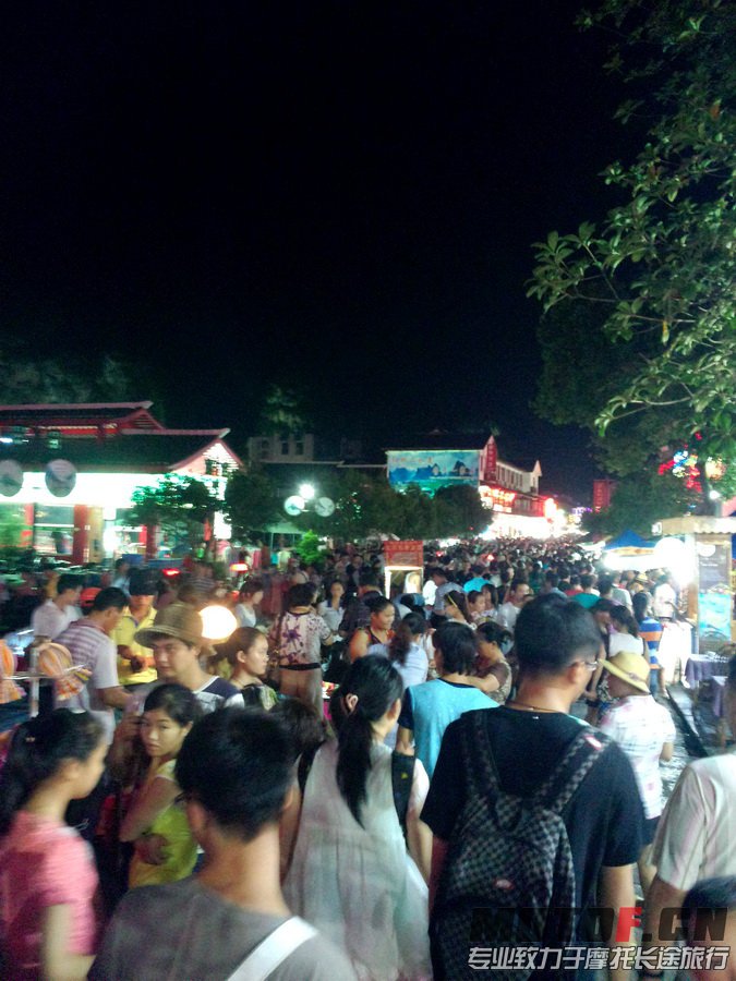 P30725-215435.jpg