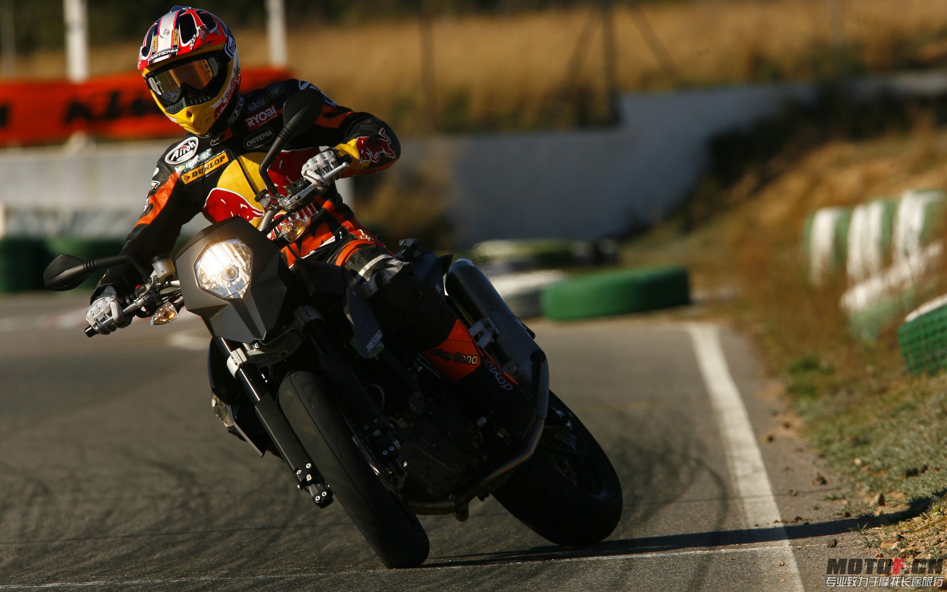 ktm7.jpg