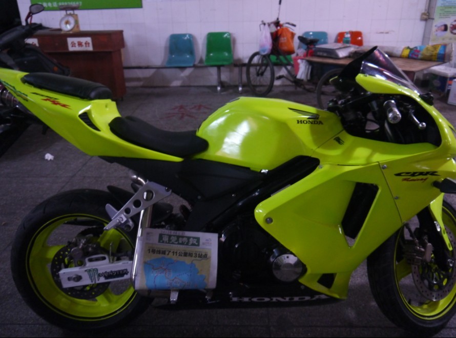 CB400 2.jpg