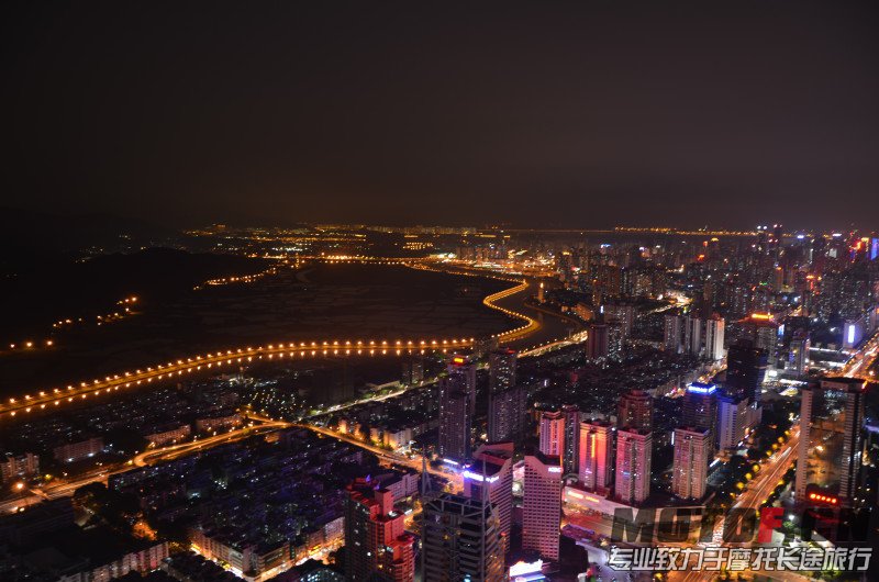 地位顶层夜景