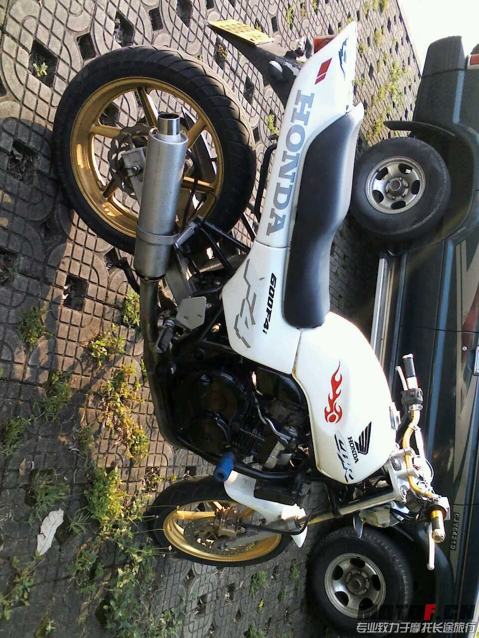QQ图片20130910185525.jpg