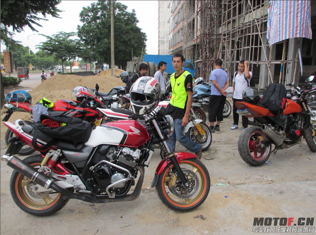 QQ截图20130913210415.jpg