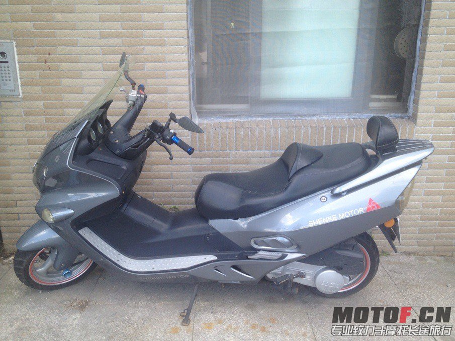 QQ图片20130917230042.jpg