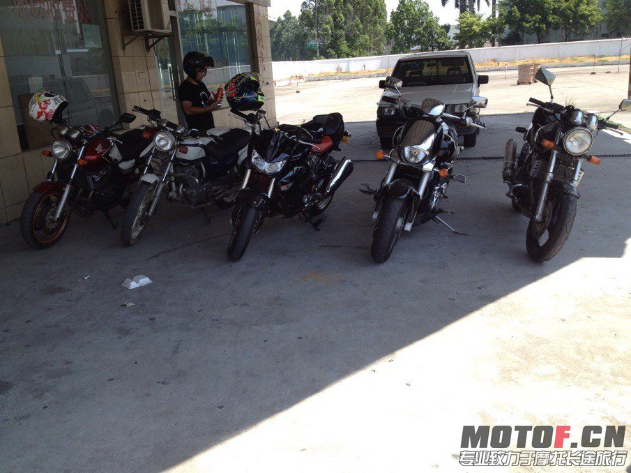 QQ图片20130921225843.jpg