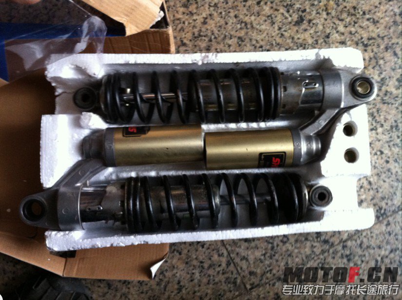 ZK62B84FC$UQ~E7)0))_G6A.jpg