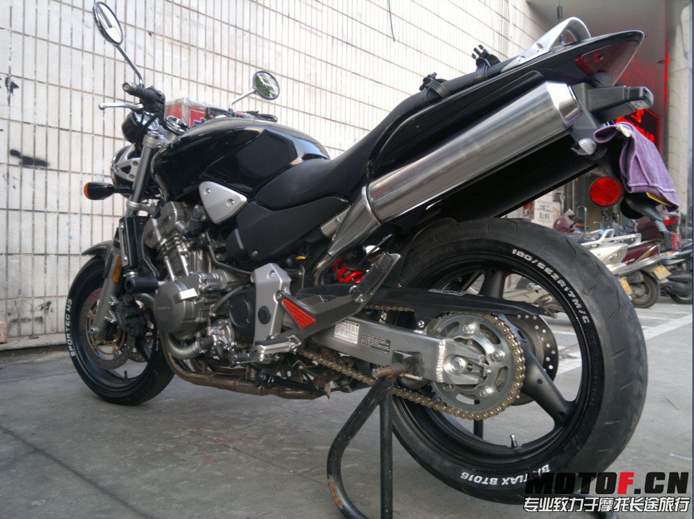 200502e0vu50l5fl98l00f.jpg