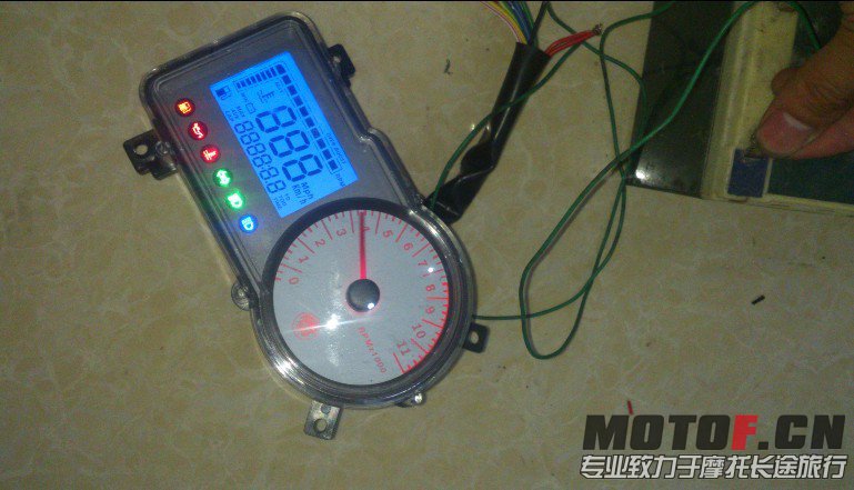 QQ图片20130924225142.jpg