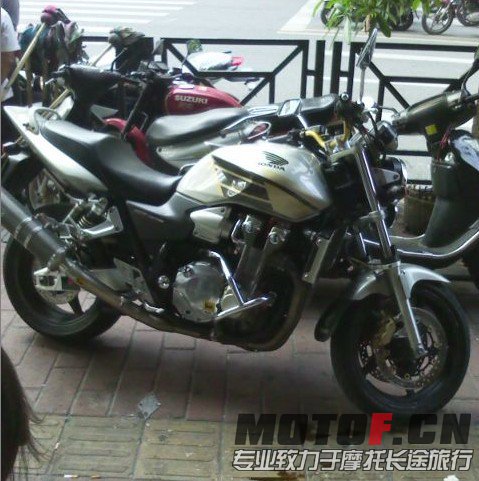QQ图片20130927231445.jpg