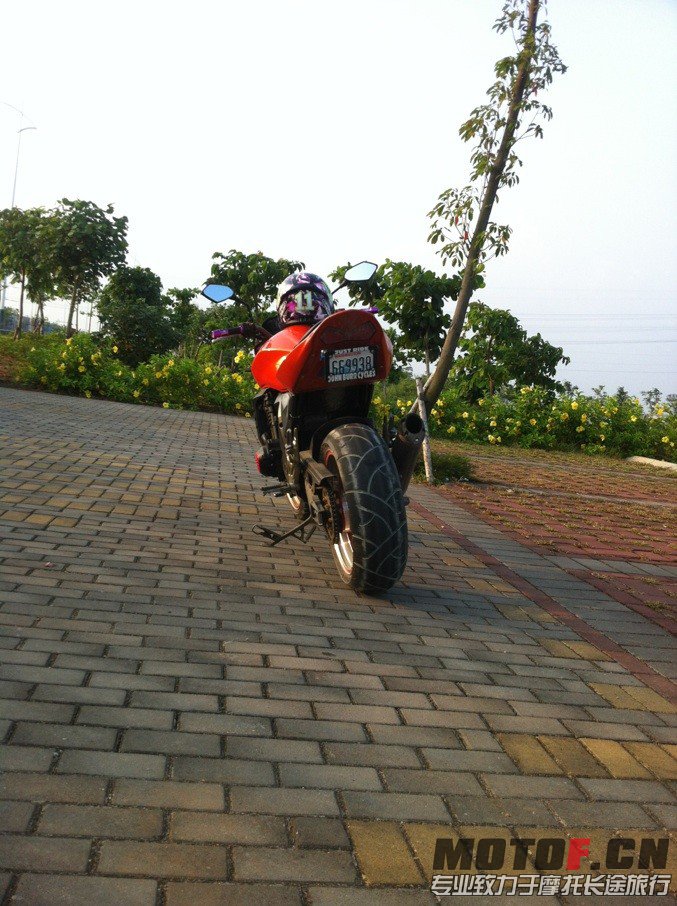 QQ图片20130928001134.jpg