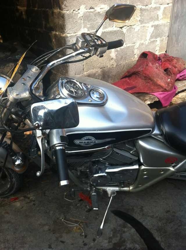 QQ图片20130928220839.jpg