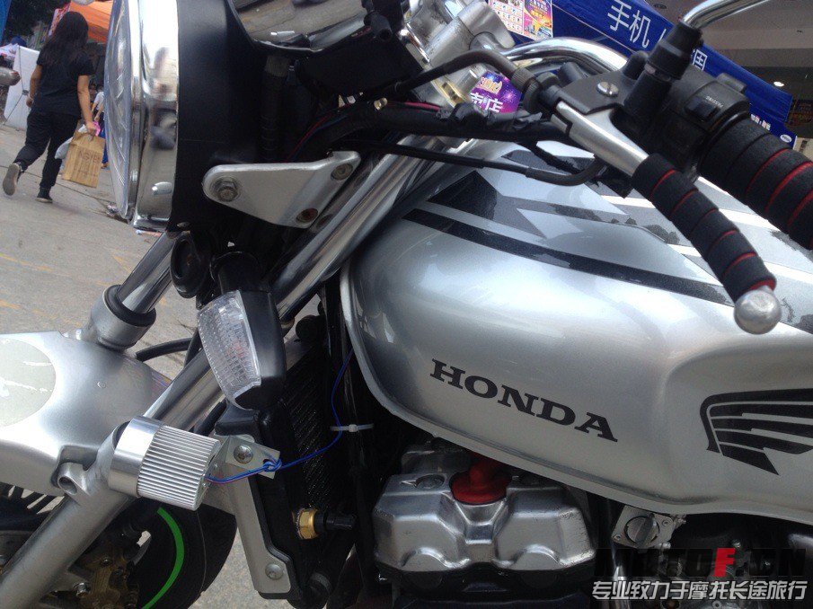 QQ图片20131006143457.jpg