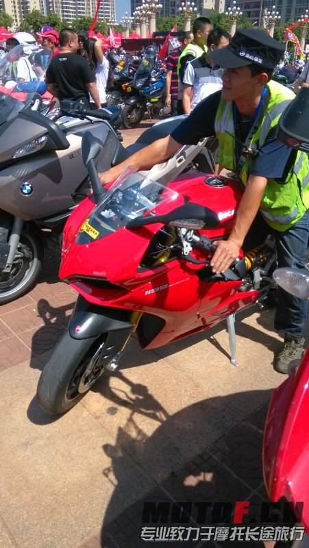 QQ图片20131006174022.jpg
