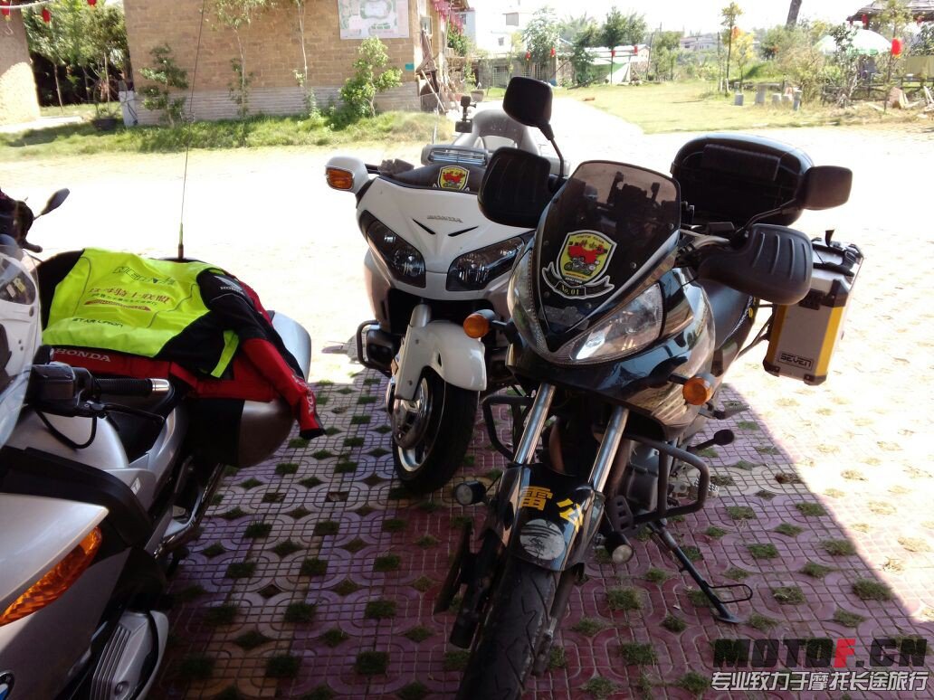 QQ图片20131006135053.jpg