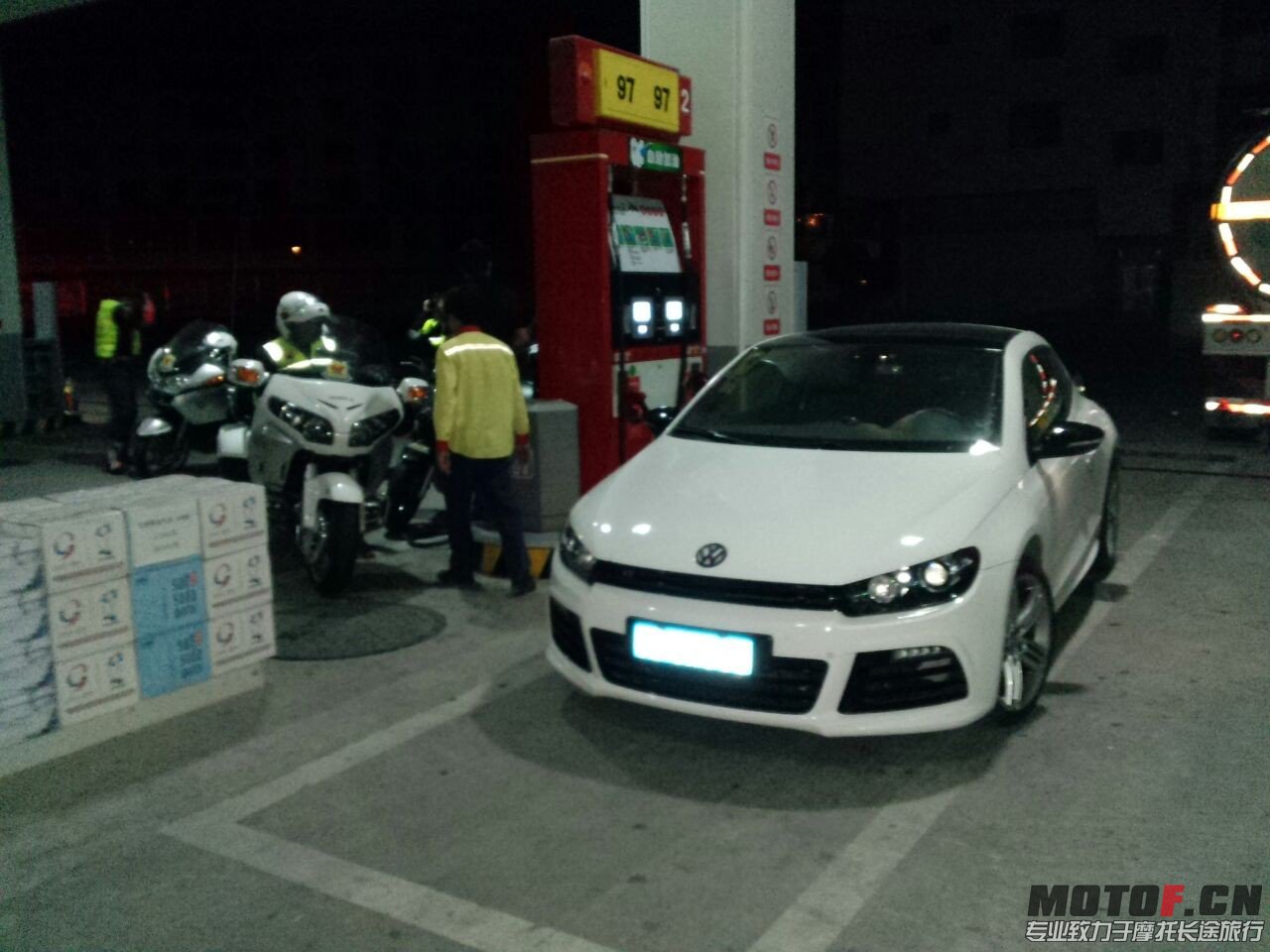 QQ图片20131006135342.jpg