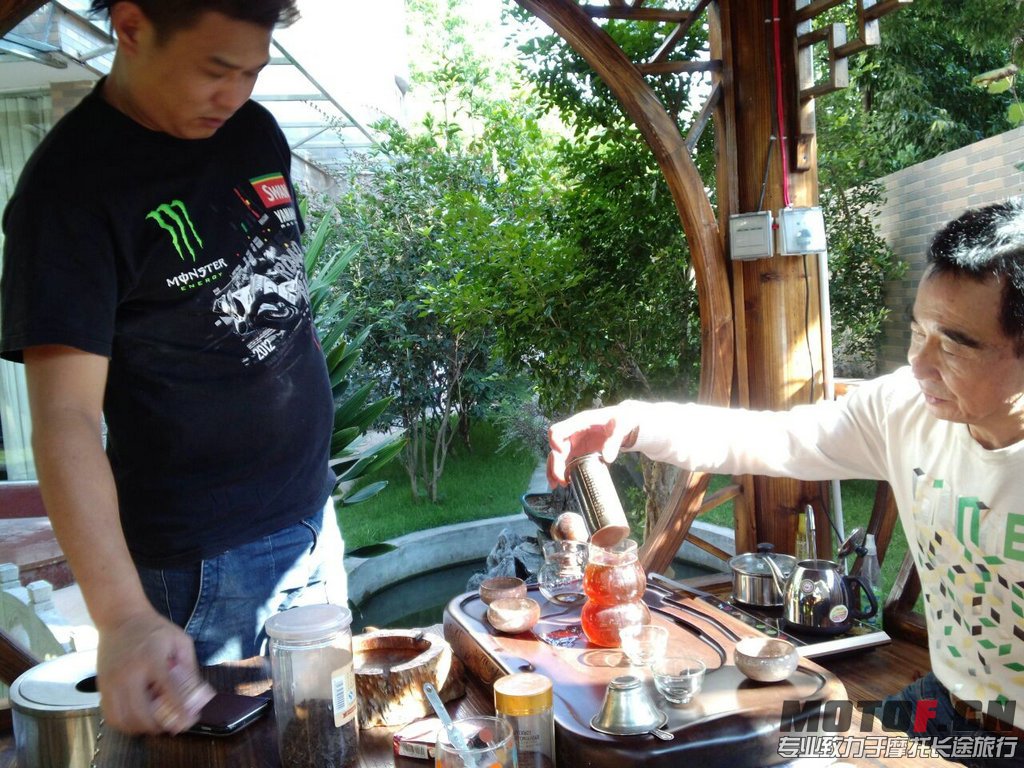QQ图片20131006135402.jpg