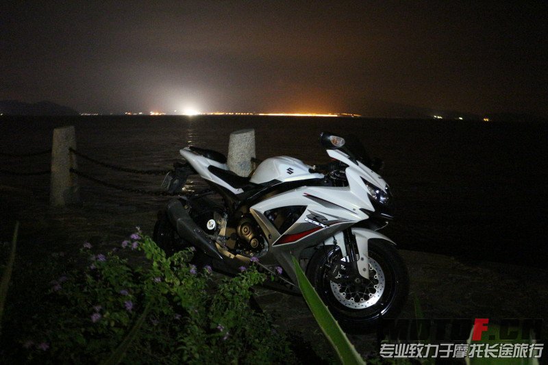 杨梅坑夜晚吹海风