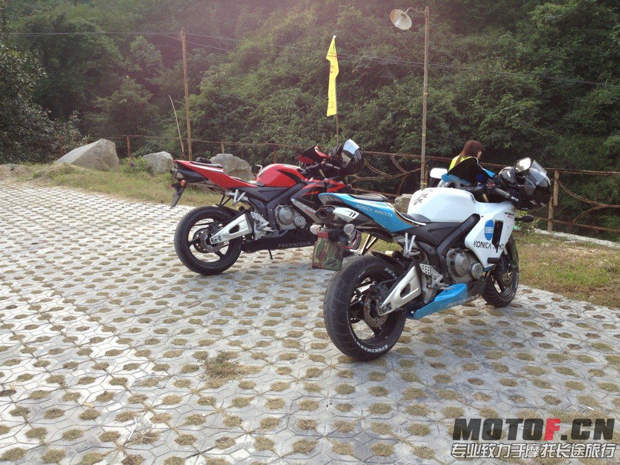 QQ图片20131008131816.jpg