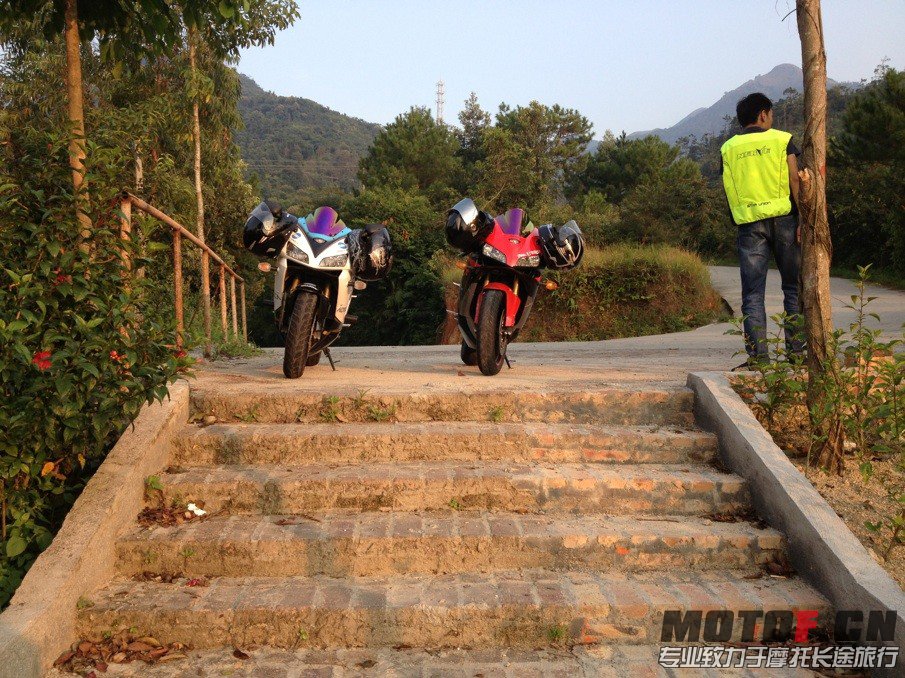 QQ图片20131008131827.jpg