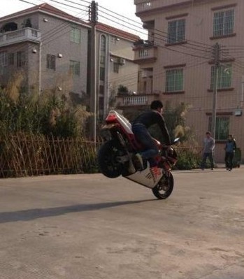 QQ图片20131006234832.jpg