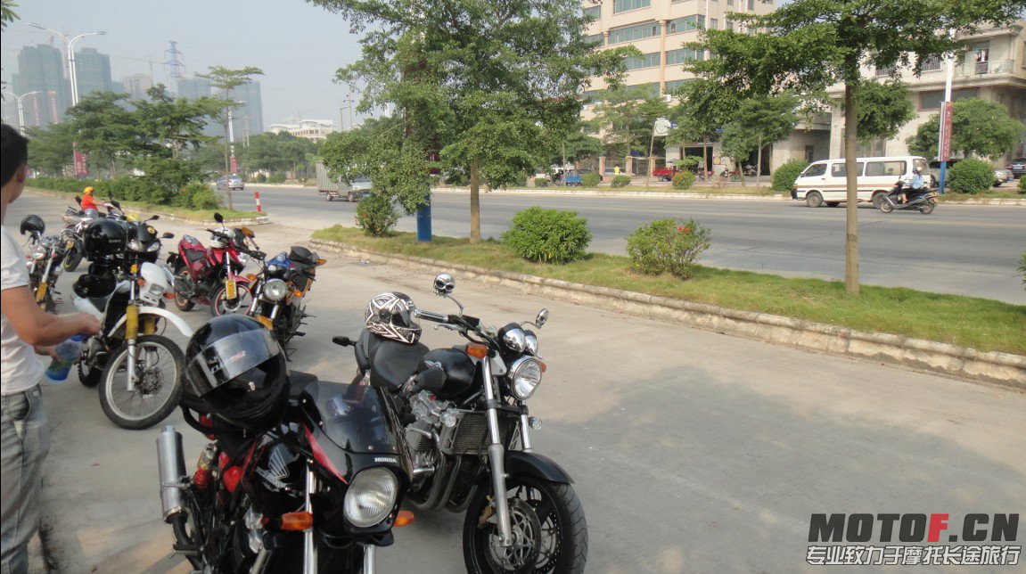 QQ截图20131012214236.jpg