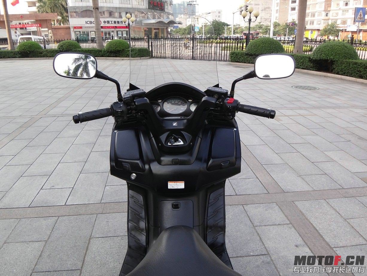 QQ图片20131014011727.jpg