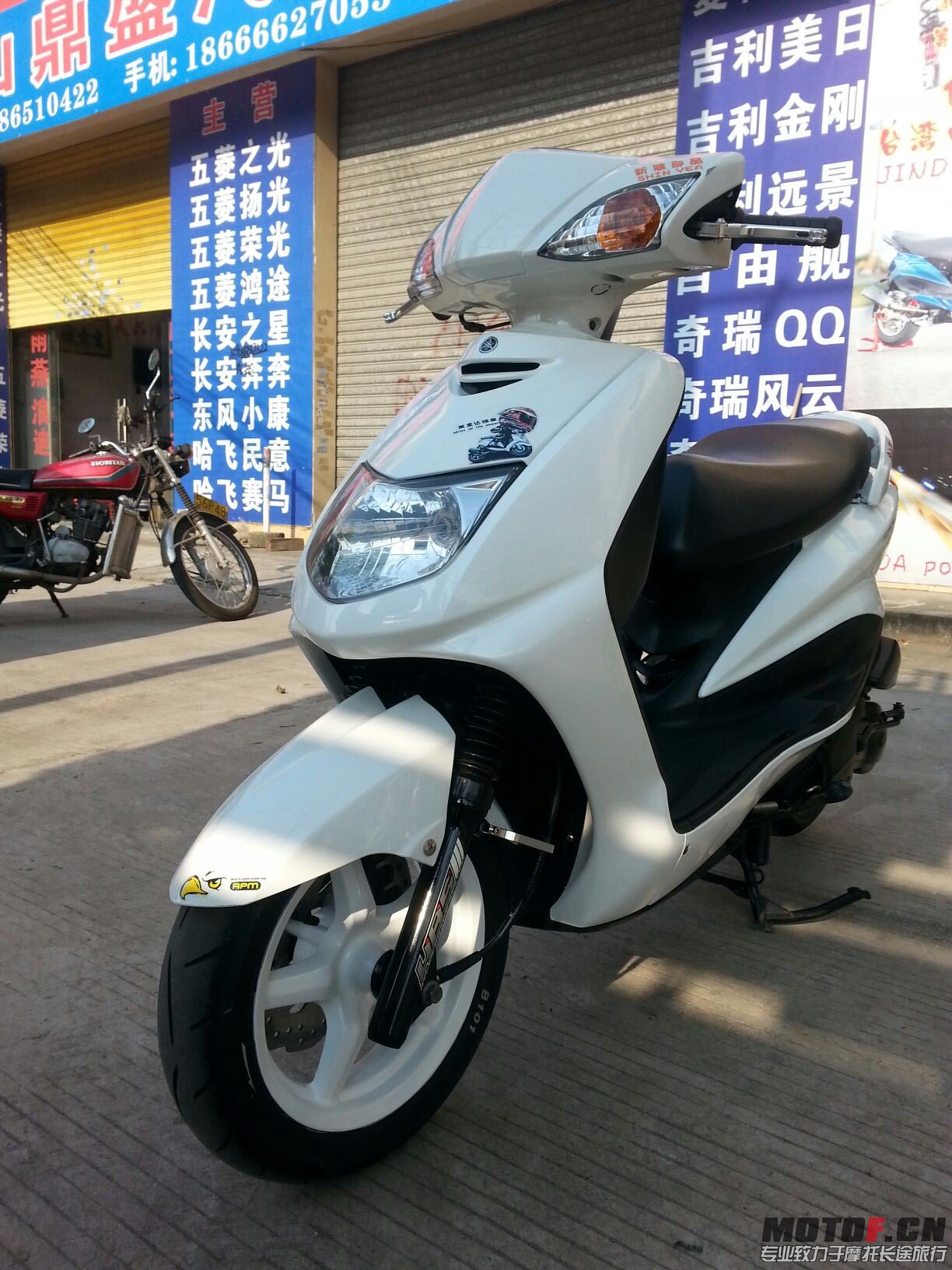 QQ图片20131015161008.jpg
