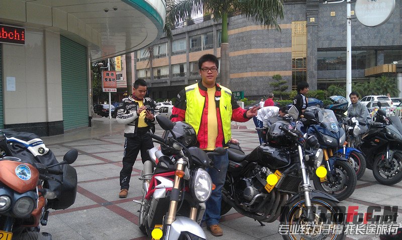 1401424sq01zv8vn2024l4.jpg