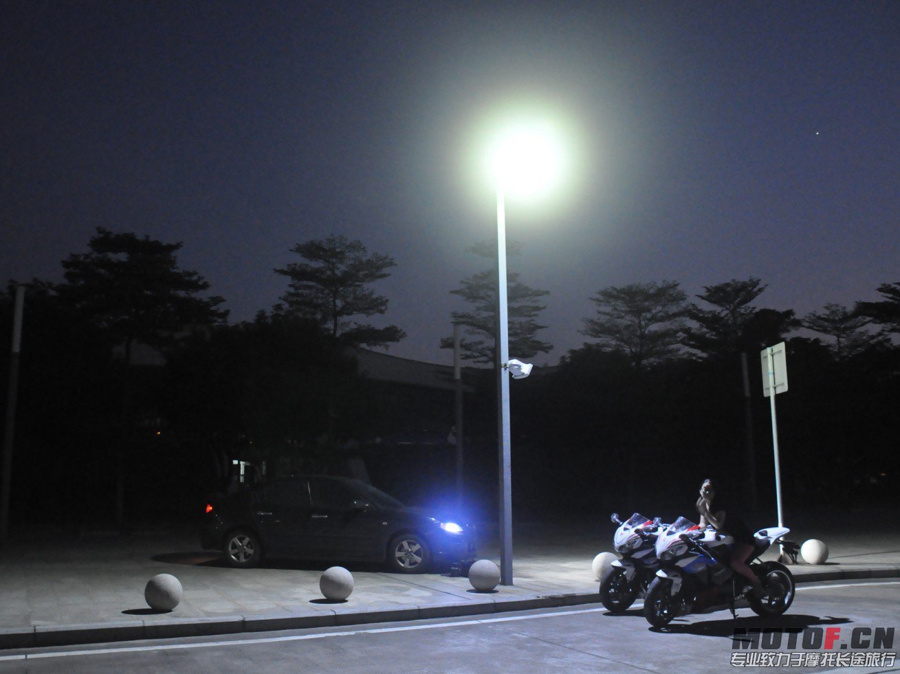 QQ图片20131017011903.jpg