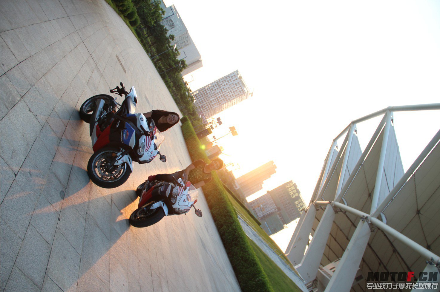 QQ图片20131017012008.jpg