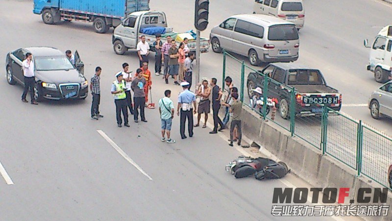 psbCAR9Q57Z.jpg
