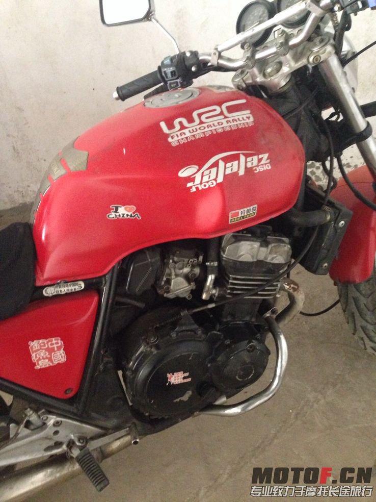 CB400