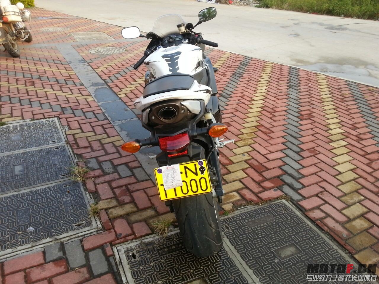 QQ图片20131024140600.jpg